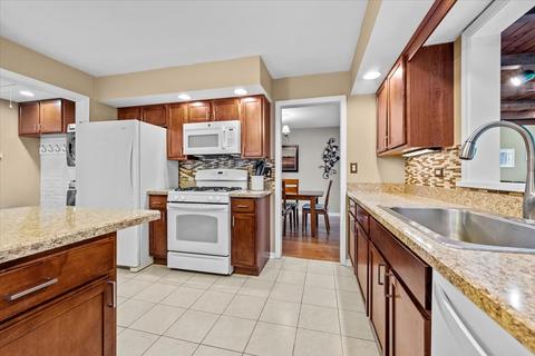 520 Parkway Dr, Wheaton, IL 60187 photo 18