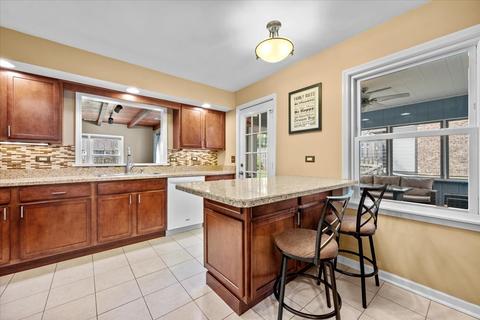 520 Parkway Dr, Wheaton, IL 60187 photo 16