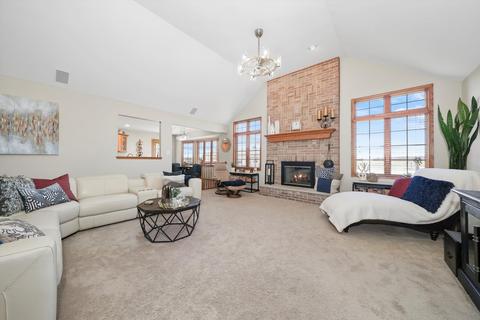 28546 S State Line Rd, Beecher, IL 60401 photo 4