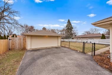 112 Park Ave, Cary, IL 60013 photo 4