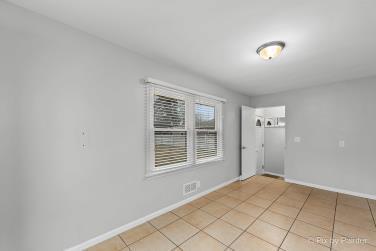 112 Park Ave, Cary, IL 60013 photo 11