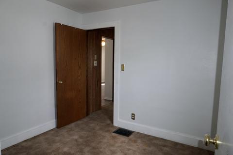 1007 E Taylor St, Bloomington, IL 61701 photo 10