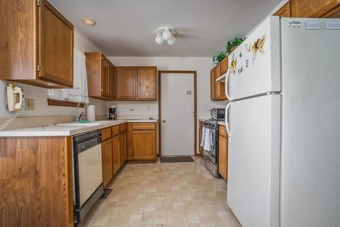 21310 Silktree Cir, Plainfield, IL 60544 photo 5