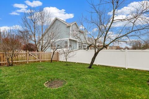 254 Shawnee Ct, Bartlett, IL 60103 photo 35
