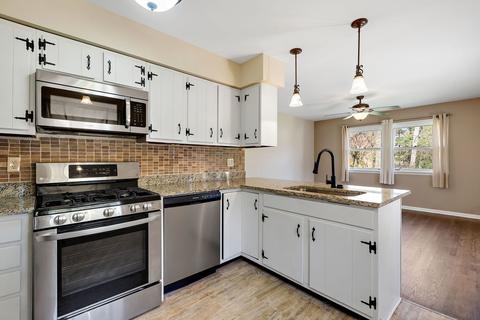 3112 Crescent Ave, Mchenry, IL 60050 photo 9