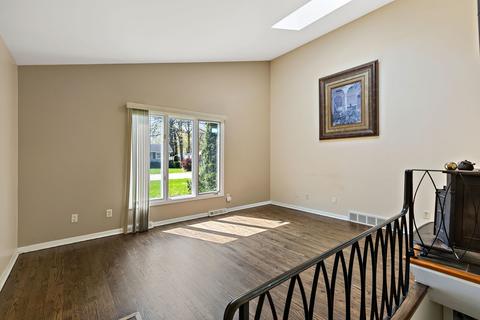 3112 Crescent Ave, Mchenry, IL 60050 photo 4