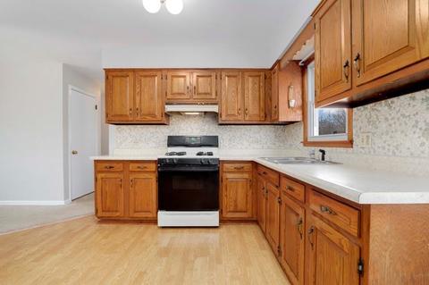 1278 Blackhawk Dr, Elgin, IL 60120 photo 7