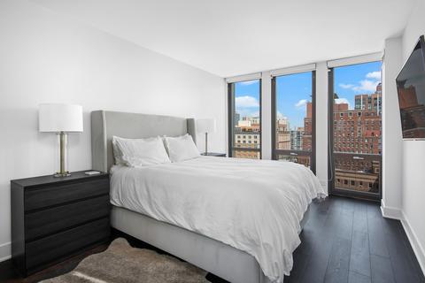 1 E Scott St #1703, Chicago, IL 60610 photo 6