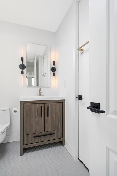 1 E Scott St #1703, Chicago, IL 60610 photo 8