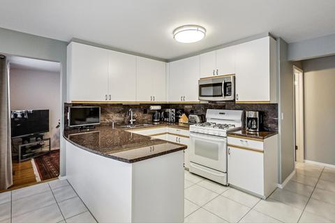 638 Hastings Rd, Wheeling, IL 60090 photo 12