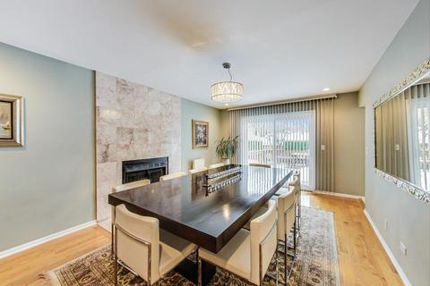 638 Hastings Rd, Wheeling, IL 60090 photo 9