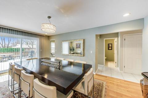 638 Hastings Rd, Wheeling, IL 60090 photo 11