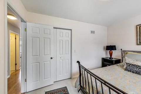 638 Hastings Rd, Wheeling, IL 60090 photo 36