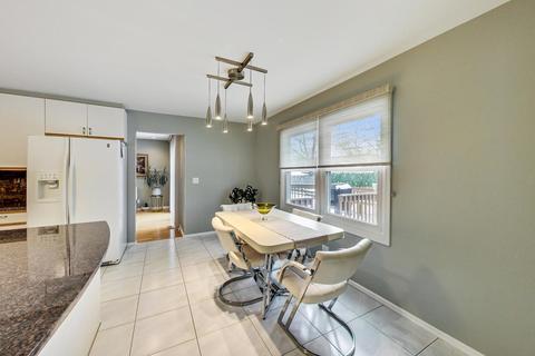 638 Hastings Rd, Wheeling, IL 60090 photo 18