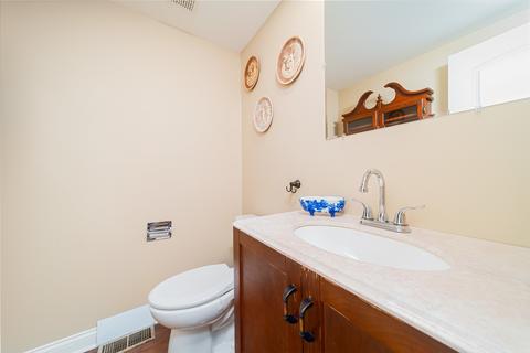 205 Shadow Bend Dr, Wheeling, IL 60090 photo 18