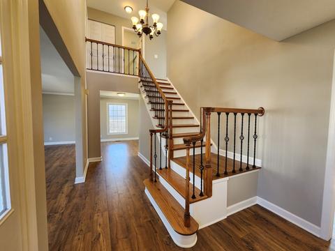 735 Chestnut Ct, Algonquin, IL 60102 photo 2