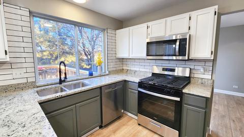 1296 Spaulding Rd, Bartlett, IL 60103 photo 8