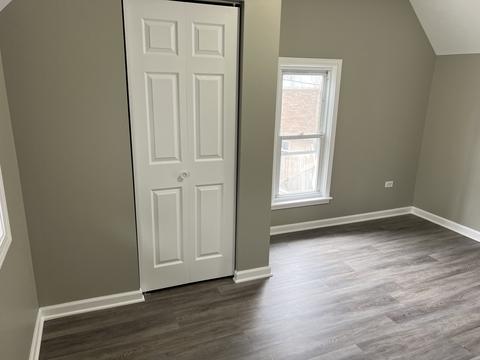 523 E Benton St, Aurora, IL 60505 photo 13