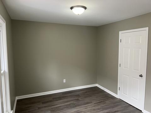 523 E Benton St, Aurora, IL 60505 photo 6