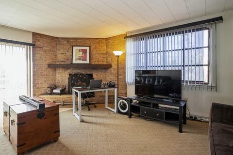 1564 N Taft Ave, Berkeley, IL 60163 photo 6