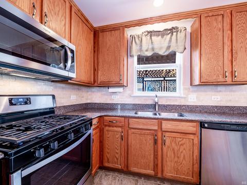 16640 Cagwin Dr, Lockport, IL 60441 photo 8