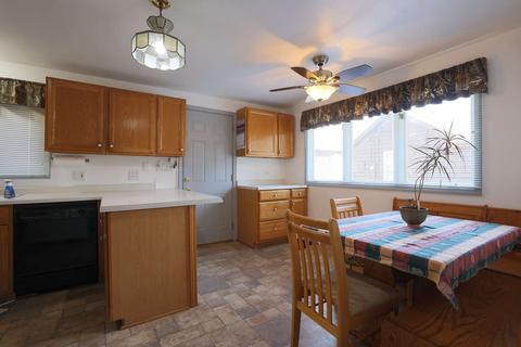 4902 Parkview Dr, Mchenry, IL 60050 photo 13