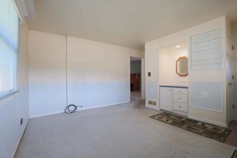 4902 Parkview Dr, Mchenry, IL 60050 photo 3