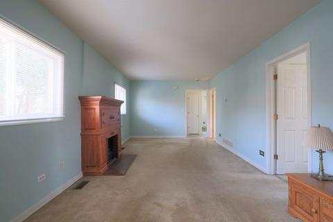 4902 Parkview Dr, Mchenry, IL 60050 photo 10