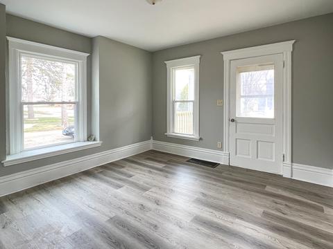 710 E Jackson St, Belvidere, IL 61008 photo 9