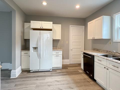 710 E Jackson St, Belvidere, IL 61008 photo 17