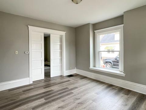 710 E Jackson St, Belvidere, IL 61008 photo 6