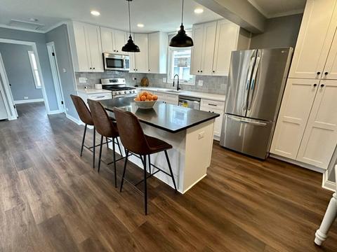 1713 Maple Ave, Northbrook, IL 60062 photo 4