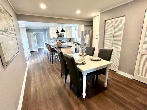 1713 Maple Ave, Northbrook, IL 60062 photo 6