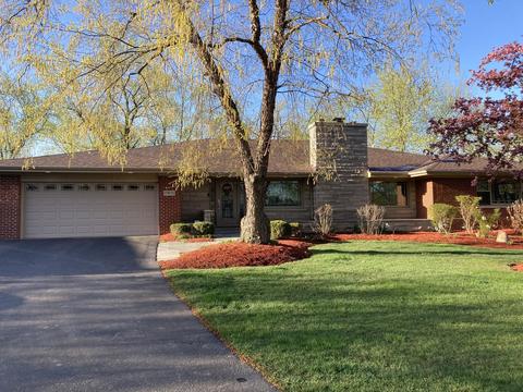 17 W251 Scheel Dr, Willowbrook, IL 60527