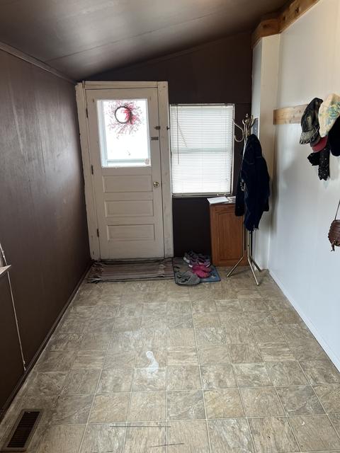 831 E Main St, Morris, IL 60450 photo 13