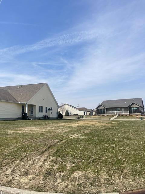 1627 1629 Belclare Rd, Normal, IL 61761 photo 2