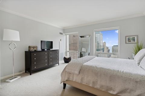100 E Huron St #1603, Chicago, IL 60611 photo 16