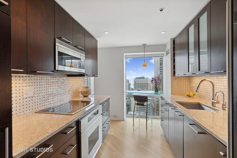 100 E Huron St #1603, Chicago, IL 60611 photo 12