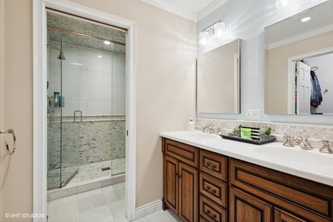 1605 Camelot Ln, Hoffman Estates, IL 60010 photo 15