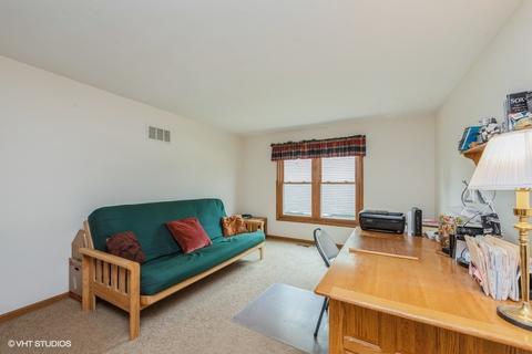 357 Hillhurst Dr, Cary, IL 60013 photo 5