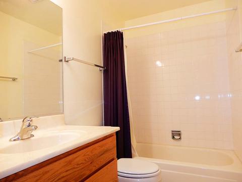 357 Hillhurst Dr, Cary, IL 60013 photo 9