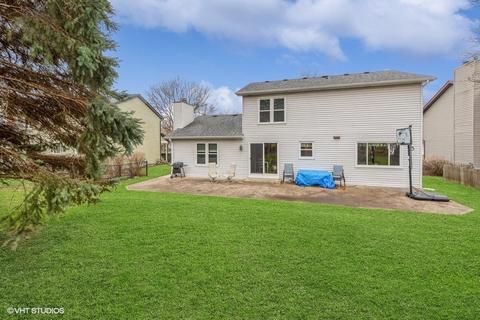 357 Hillhurst Dr, Cary, IL 60013 photo 14