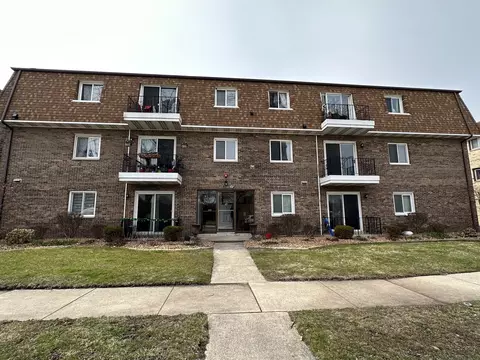 10720 Kilpatrick Ave #203, Oak Lawn, IL 60453