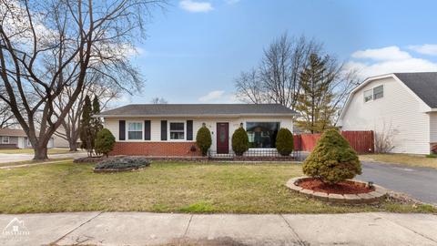 279 Plainview Dr, Bolingbrook, IL 60440 photo 1