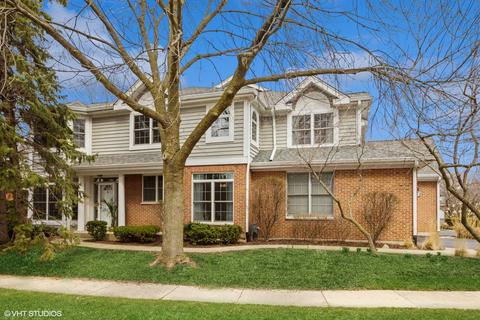 2 S758 Lakeside Dr, Glen Ellyn, IL 60137