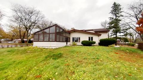 9300 E Prairie Rd, Evanston, IL 60203 photo 1