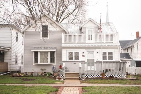 7 N Jones Ave, Amboy, IL 61310