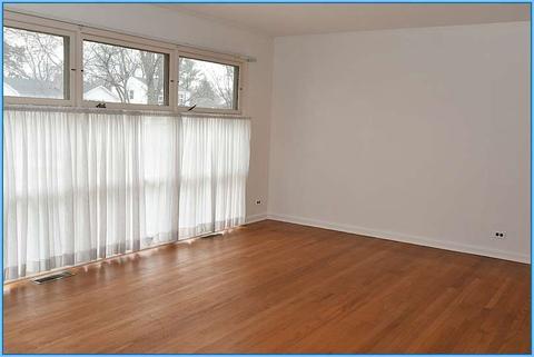 224 S Summit St, Wheaton, IL 60187 photo 3