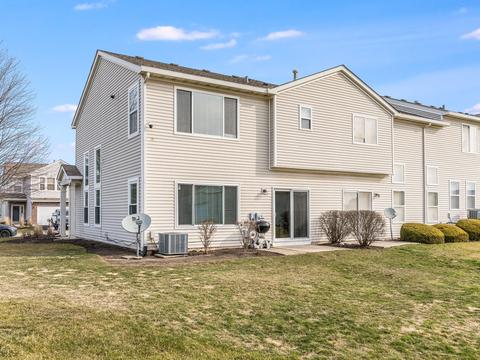 21561 Eich Dr, Crest Hill, IL 60403 photo 3