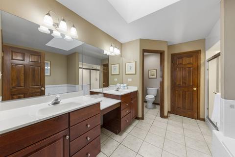 5320 Bundle Flower Ct, Naperville, IL 60564 photo 19
